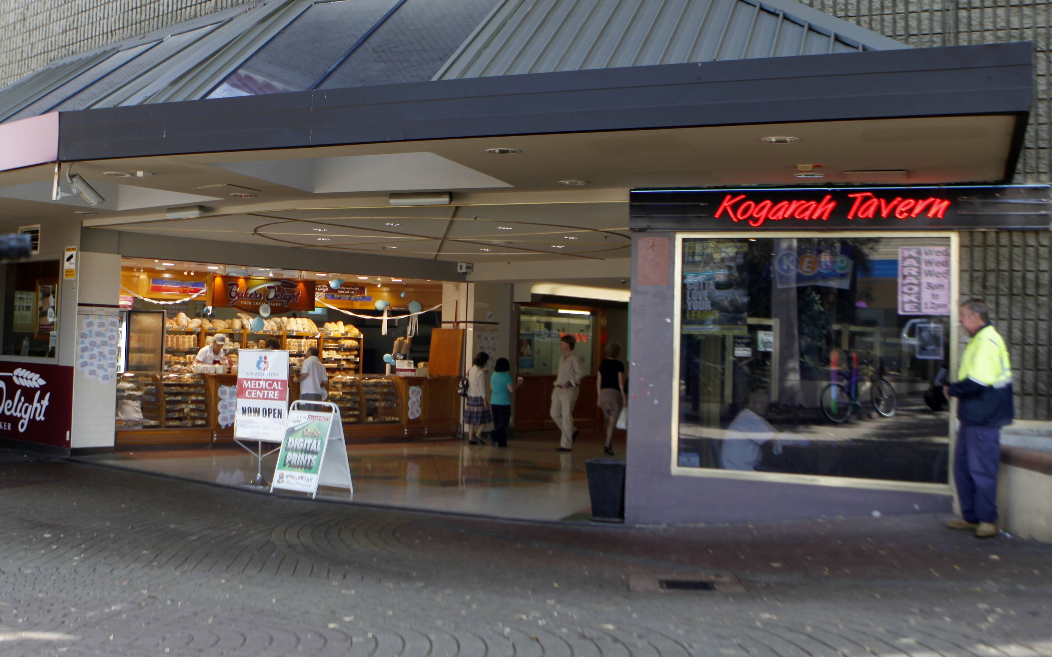 Kogarah shopping precinct and transport hub